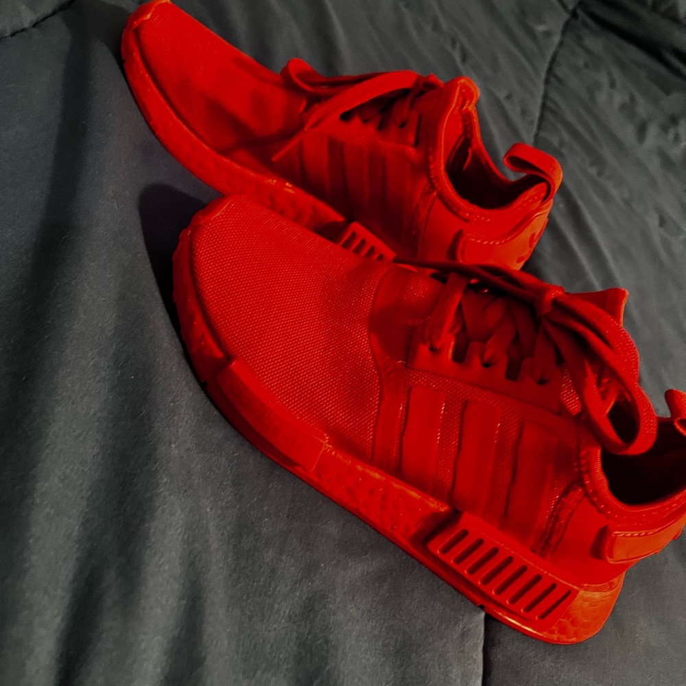 Women's size 5.5 sneakers - adidas NMD-R1 boost